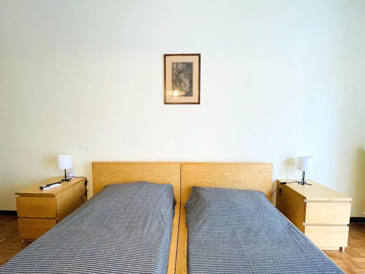 Accomodo Mib27 Bivano Centrale Villa Milan 0*,  Italy